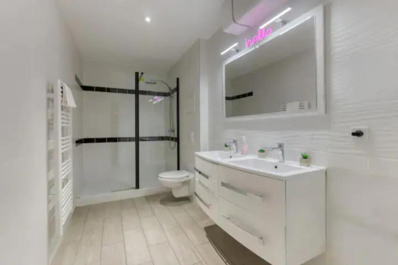 Suite Marilyn Monroe - 7P avec Jacuzzi Privé Montry Extérieur photo