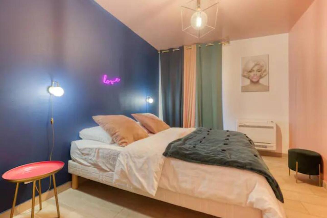 Suite Marilyn Monroe - 7P avec Jacuzzi Privé Montry Extérieur photo