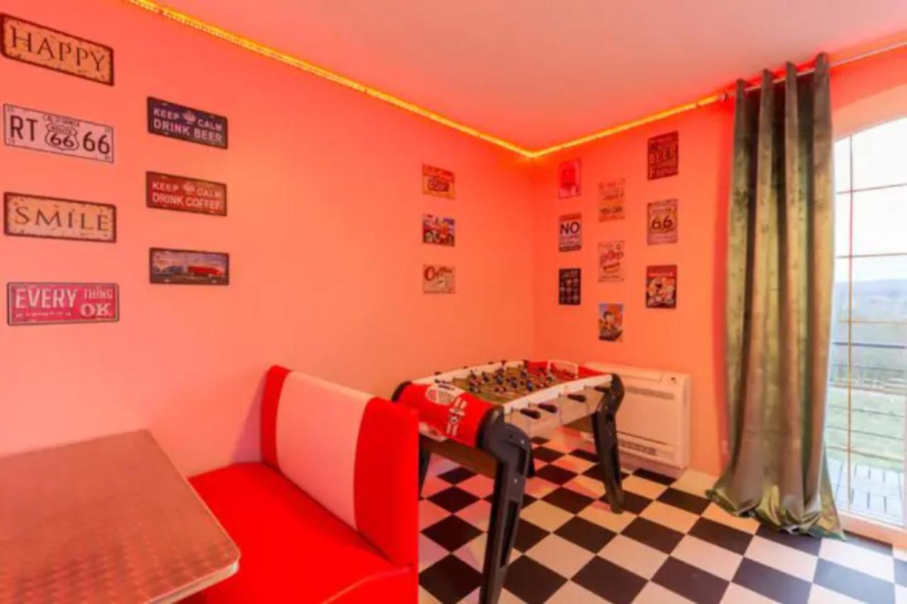 Suite Marilyn Monroe - 7P avec Jacuzzi Privé Montry Extérieur photo